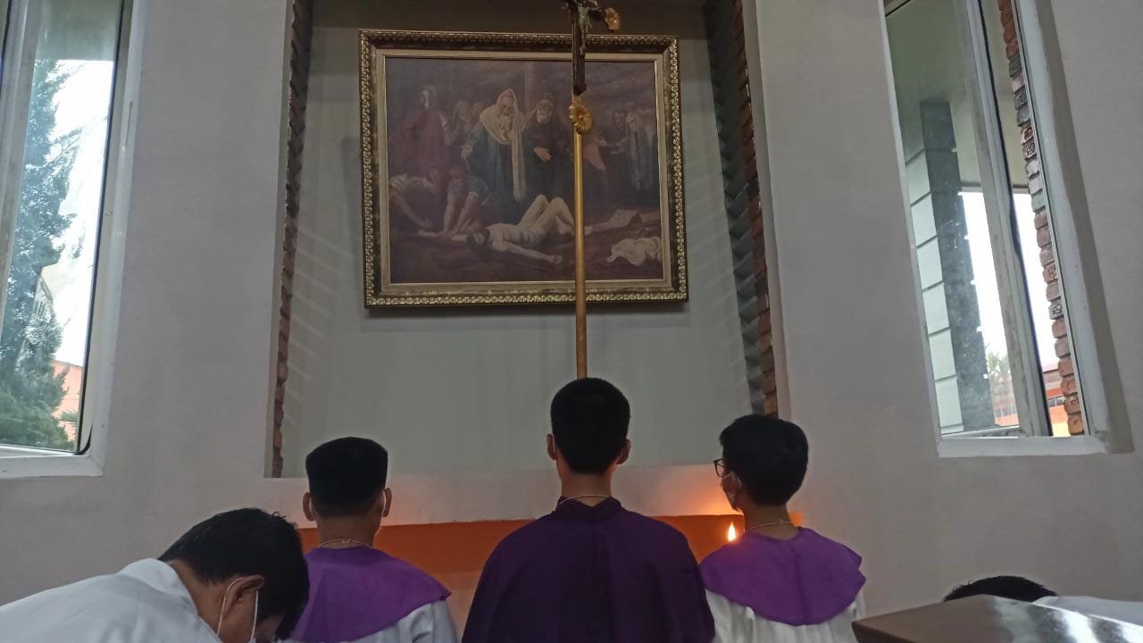 Foto fra SUMATRA- Medan, Indonesia – Jalan salib