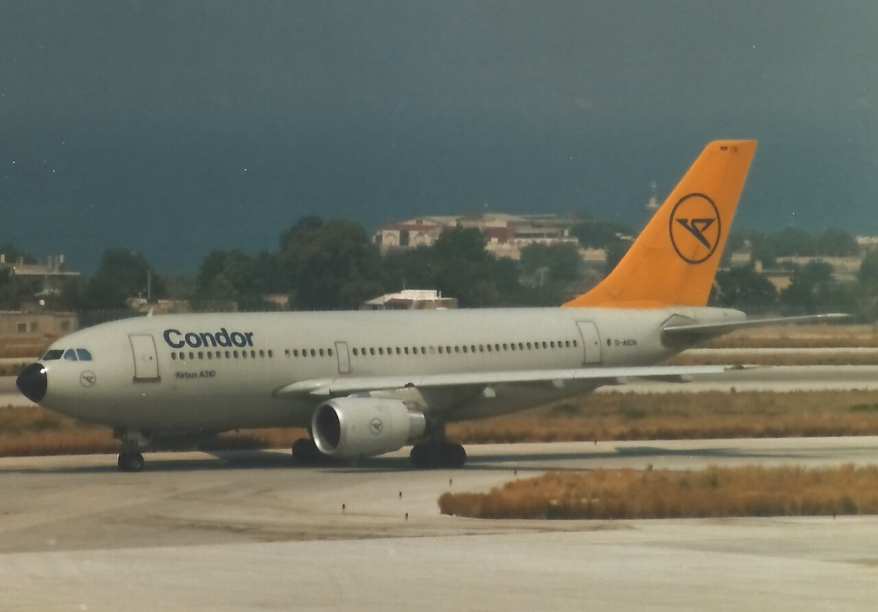 Foto fra Shihara, Jemen – ATHENS HELLINIKON JUNE 1986 CONDOR AIRBUS A310 D-AICN