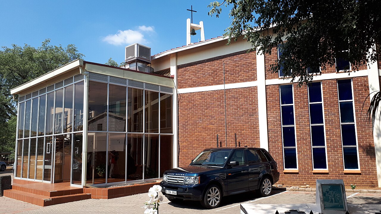 Foto fra Gaborone, Botswana – Gaborone, Botswana Christ The King Cathedral