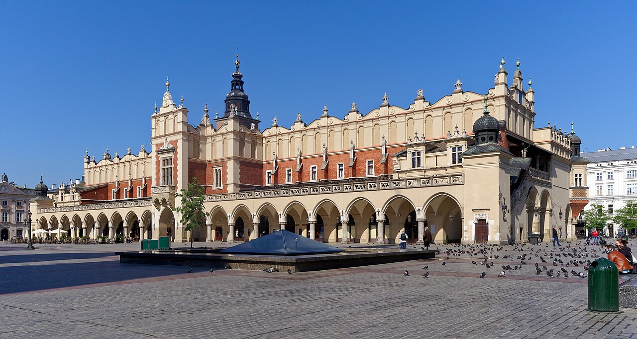 Foto fra Kraków, Polen – 20200516 Sukiennice w Krakowie 0909 9963