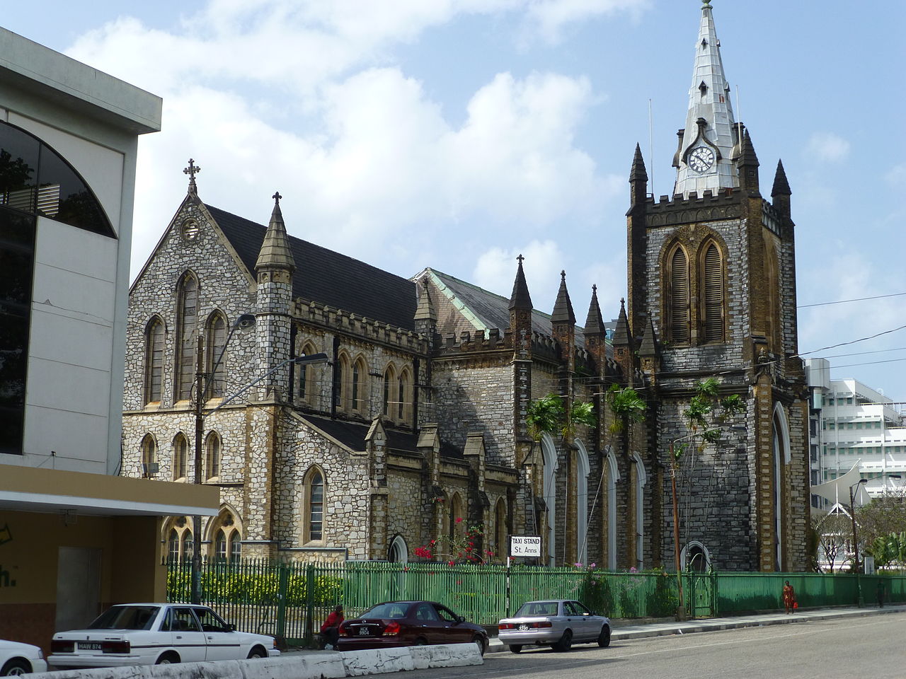 Foto fra Port of Spain, Trinidad og Tobago – TnT PoS Cathedral of the Holy Trinity (back view)