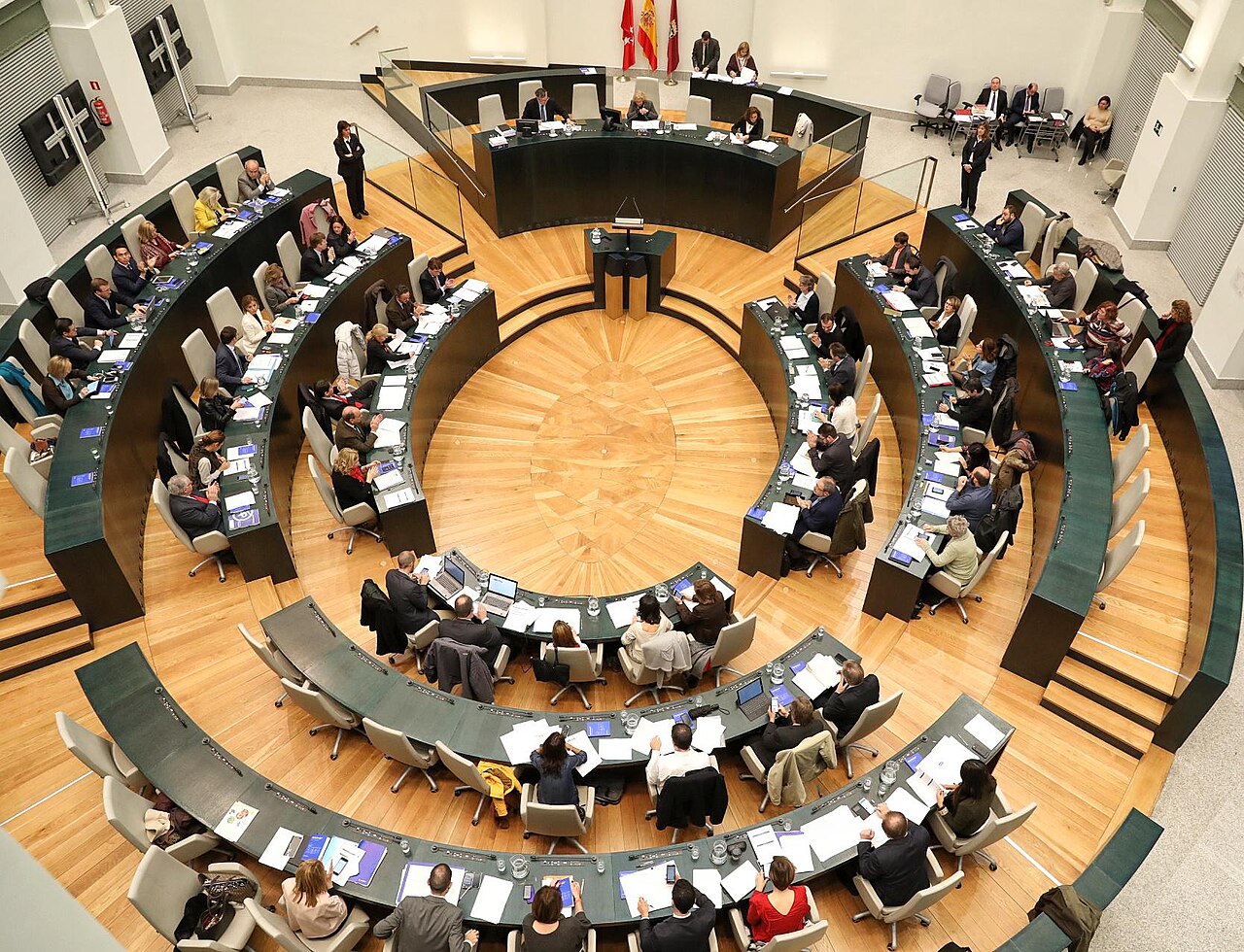 Foto fra Madrid, Spania: El Ayuntamiento izará un estandarte a favor de la accesibilidad universal como s